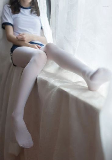 丫头我就进一点忍一下视频