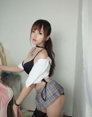 穿过月亮的旅行