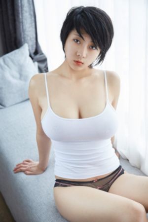 粉嫩小箩莉奶水四溅在线观看