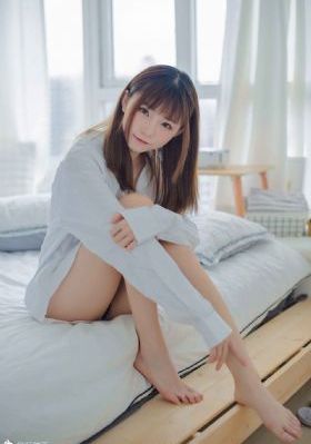两对小夫妻同租一间房子