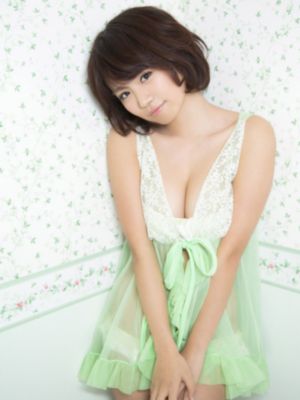 亚洲美女与野兽