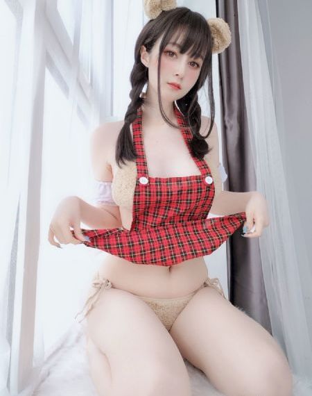 新婚之夜实录三级播放