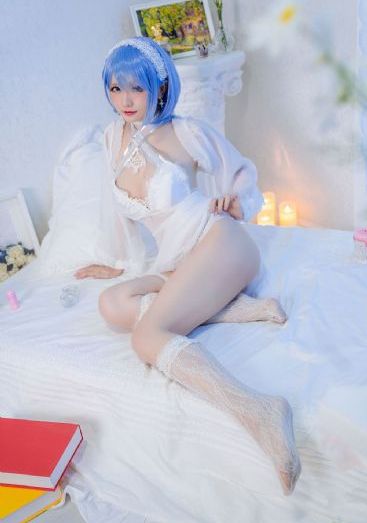 艳妇臀荡乳欲伦交换在线播放